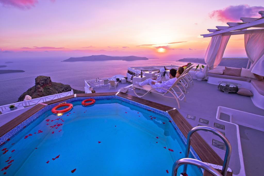 Thea * Imerovigli (Santorini)